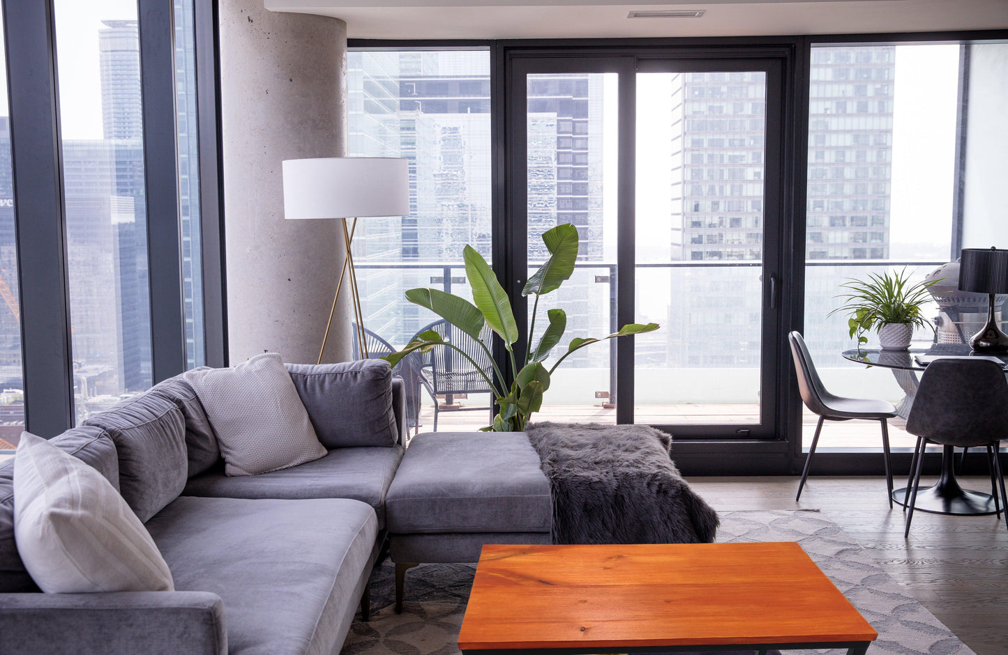 Mesa salón moderna - Welderfire