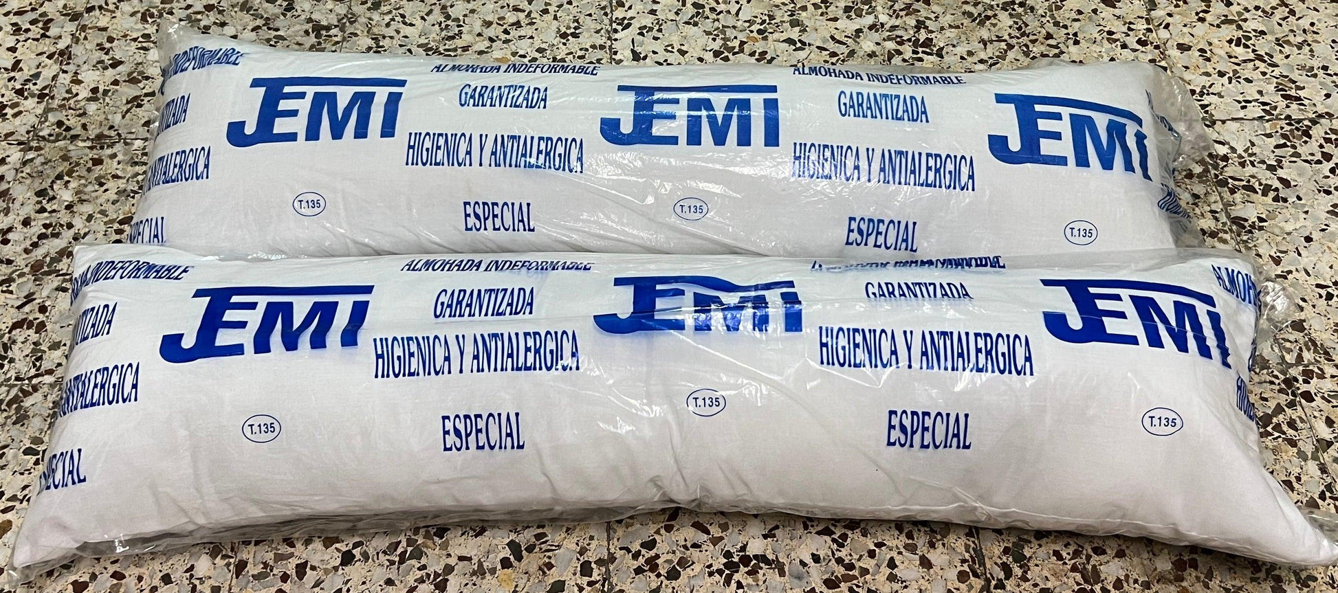 almohada de algodón blanca welderfire