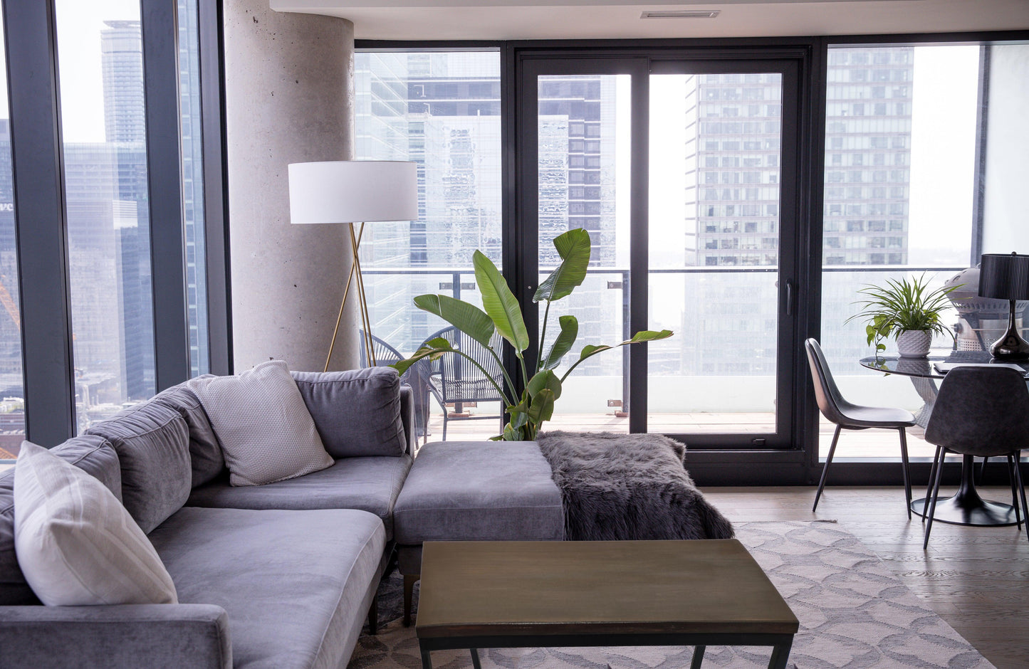 Mesa salón moderna - Welderfire